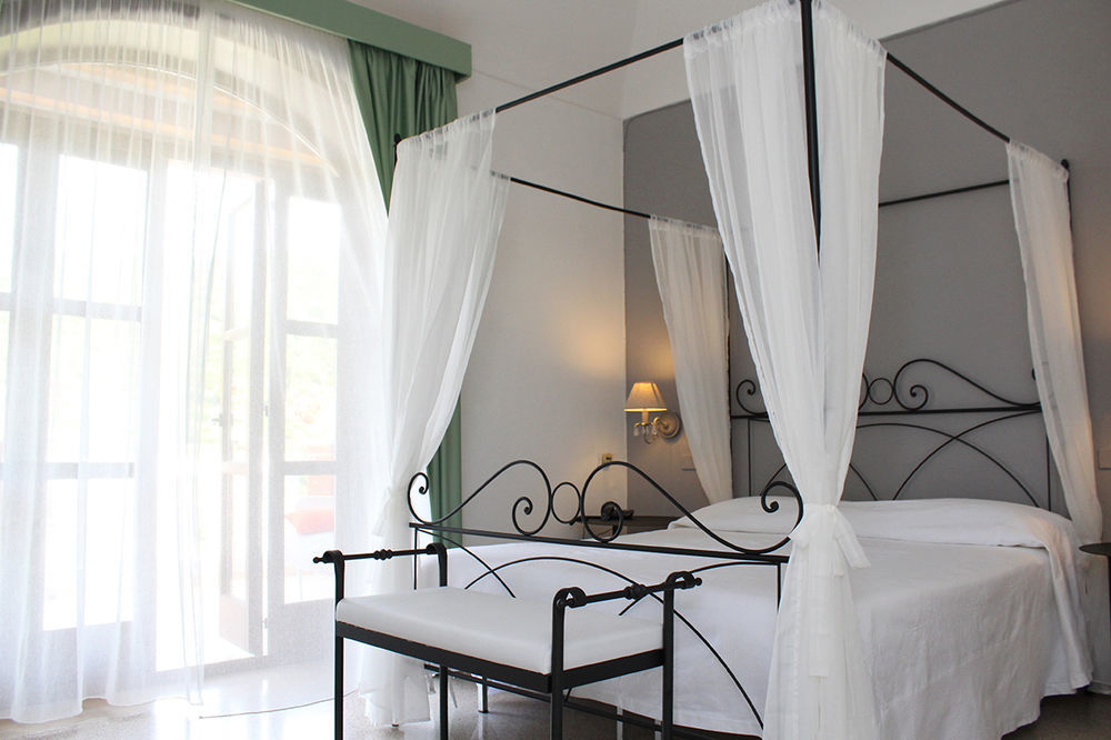 La Locanda Della Castellana Adults Only Пешичи Екстериор снимка