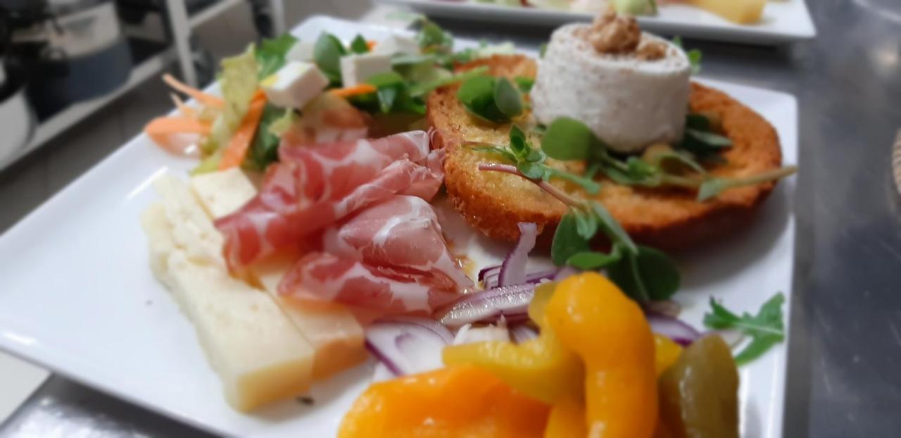 La Locanda Della Castellana Adults Only Пешичи Екстериор снимка